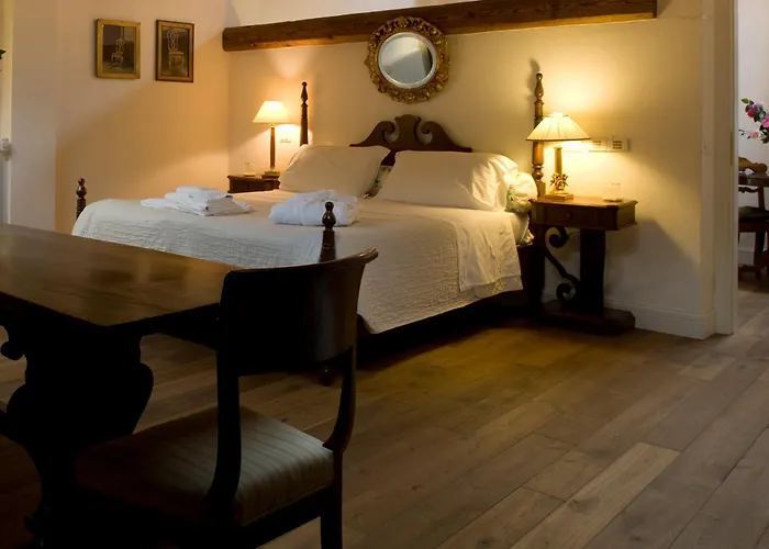 M Club De Luxe B&B